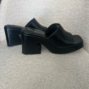 Zara Stacked heel sandals